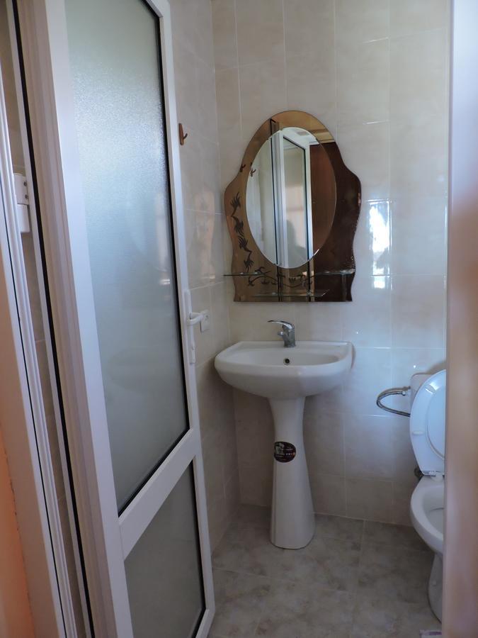 Guesthouse U Moti New Athos 外观 照片